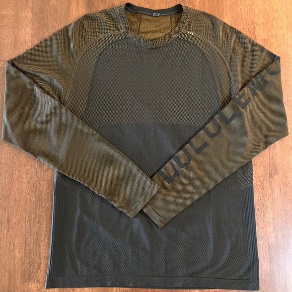 Lululemon Metal Vent Tech Long Sleeve 2.0. Fools Gold / Obsidian. Size L - Picture 7 of 8